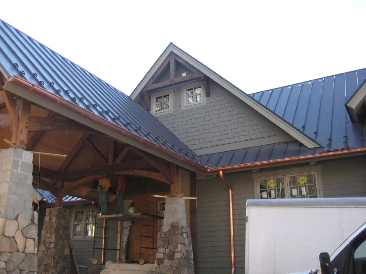 Craftsman Roofing team delivering quality roofing work in Bremen